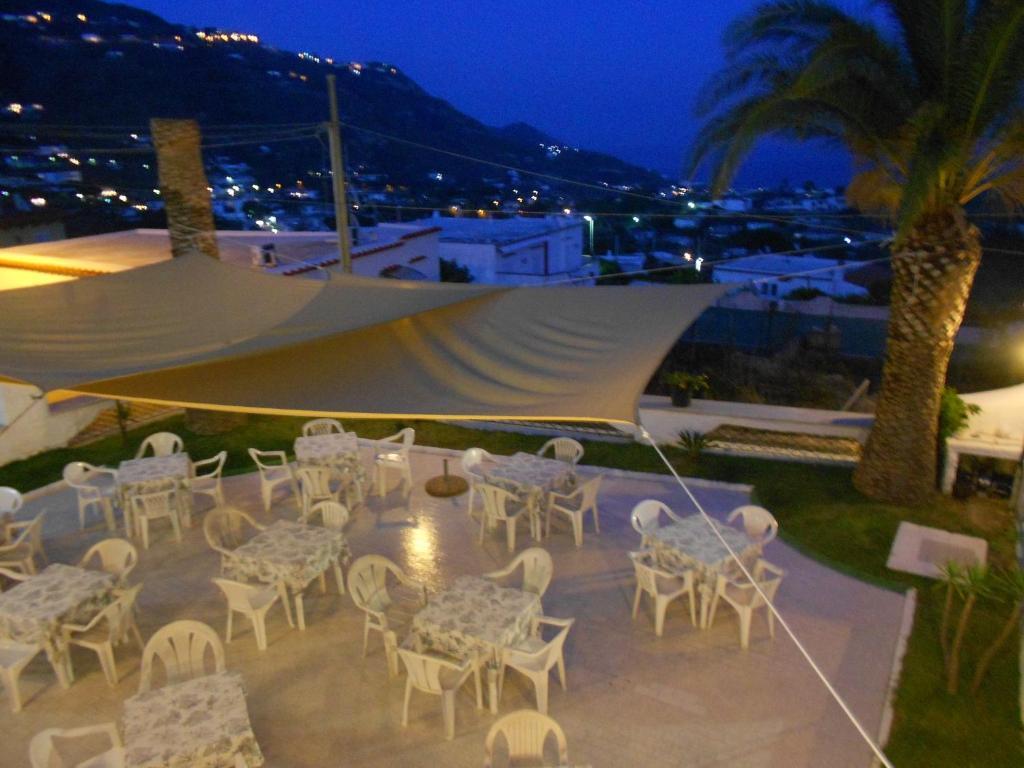 Hotel Al Bosco Forio  Bagian luar foto