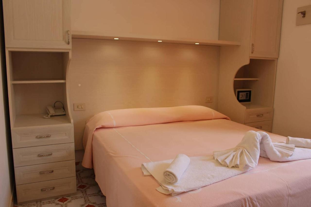 Hotel Al Bosco Forio  Bagian luar foto